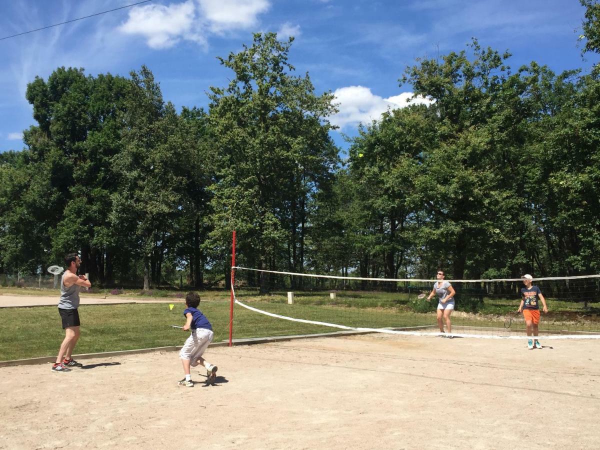 Camping Les Petites Minaudieres Hotel Saint-Sauveur  Buitenkant foto