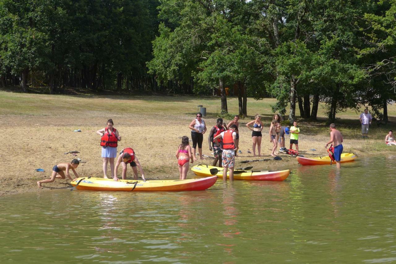 Camping Les Petites Minaudieres Hotel Saint-Sauveur  Buitenkant foto