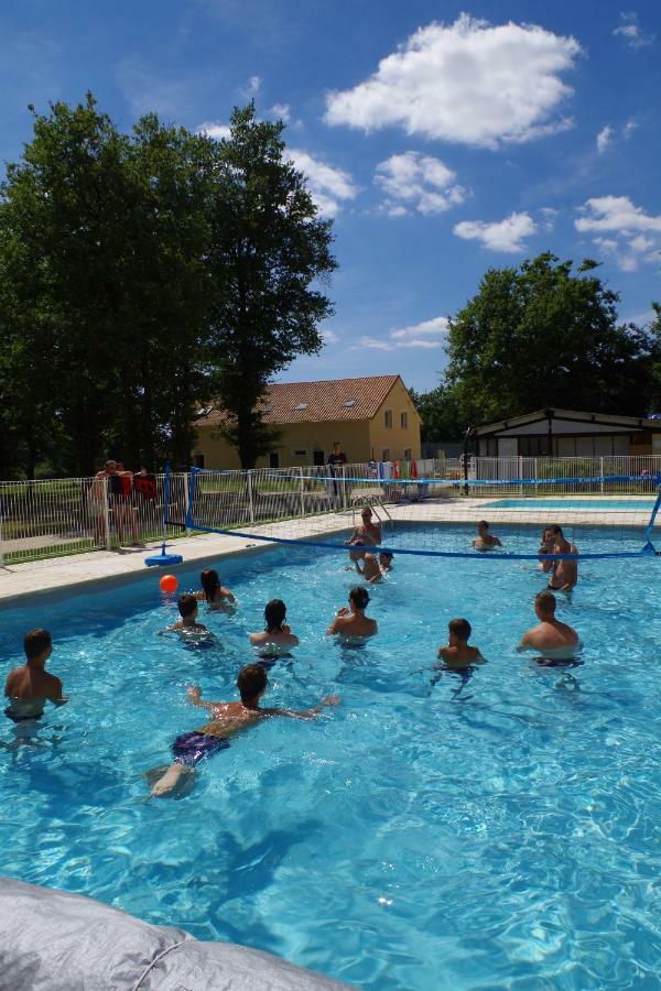 Camping Les Petites Minaudieres Hotel Saint-Sauveur  Buitenkant foto