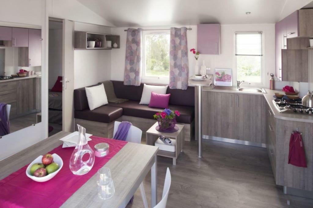 Camping Les Petites Minaudieres Hotel Saint-Sauveur  Buitenkant foto